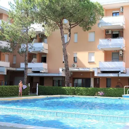 With Shared Pool Apartmán Bibione